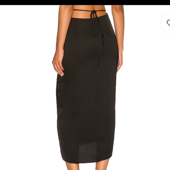 South Beach Skirt in Black - Picture 3 of 5